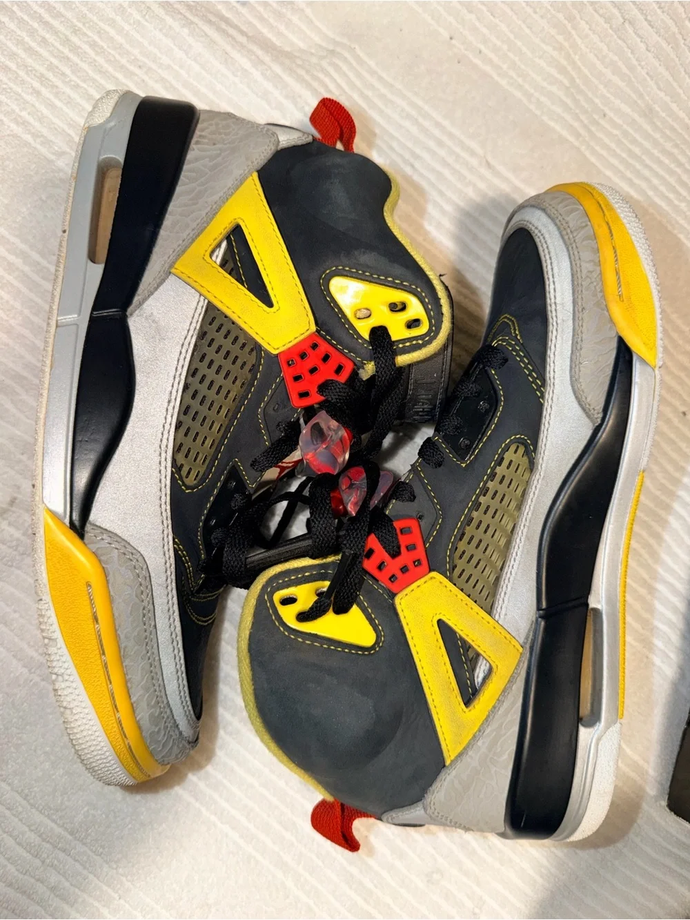 Nike Air Jordan Spizike Black Yellow Red Grey Men’s Size 9